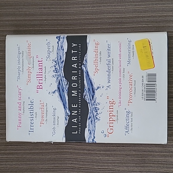 Truly Madly Guilty by Liane Moriarty - Picture 2 of 3